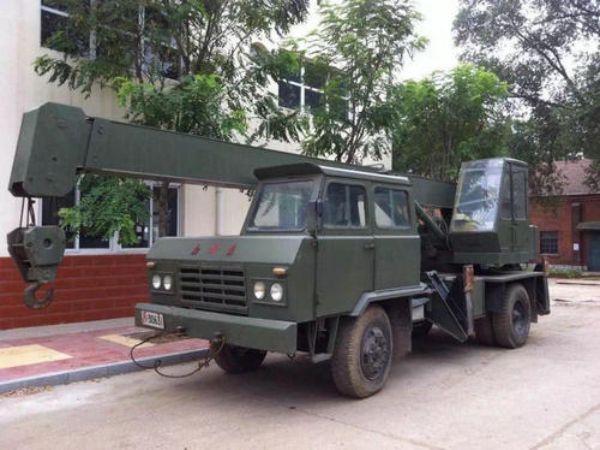 梁子湖区吊车出租电话_吊车出租有哪些好处
